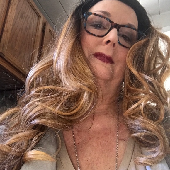 Meet your Posher, Jennifer - Picture 4 of 7